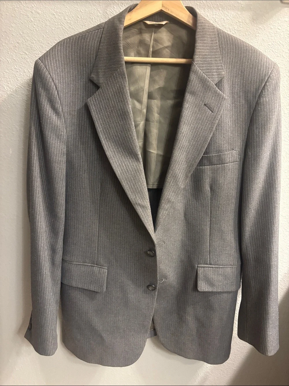 Emile Duval Gray Pinstripe Suit Jacket and Trousers - Classic Tailored Look